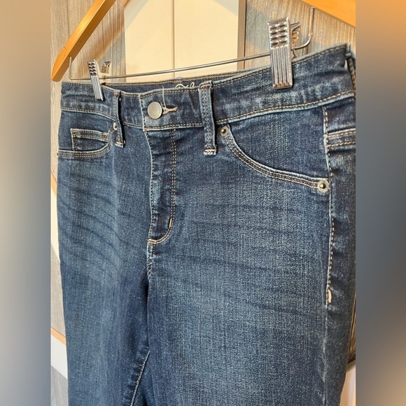 WJ1.727 Universal Thread High Rise Jegging Jeans Dark Wash • 4/27R • Inseam 29 - Picture 2 of 5